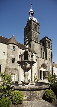 Saulieu, Basiliek Saint-Andoche