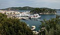 Alter Hafen der Stadt Skiathos mit der Halbinsel Bourtzi