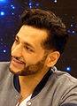 Cas Anvar interpreta Alex Kamal