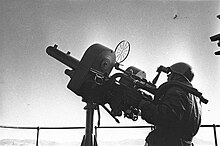 12,7-мм спаренная установка с пулемётами Browning M2 водяного охлаждения, установленная на советском военном корабле (поставлялись в СССР по ленд-лизу во время Второй мировой войны); 1942 год.