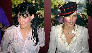 Sierra (left) and Bianca Casady (right) in 2007
