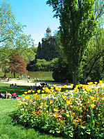 The park and the Temple de la Sibylle