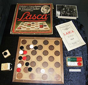 Оригінальний комплект для гри у Ласку, буклет с описом правил гри та коробка