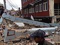 Sammenrast bygning i Katmandu