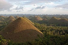 Csokoládé-hegyek, Bohol