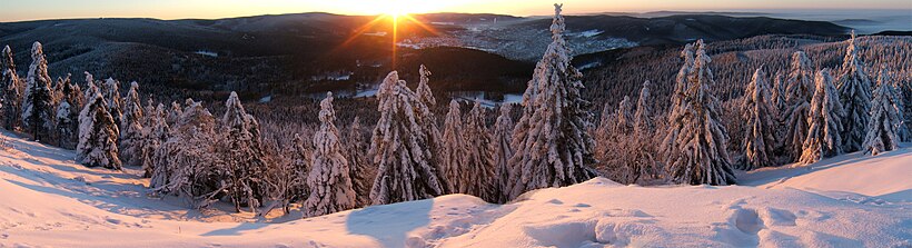 Sunrise on the mountain Ruppberg near Zella-Mehlis (Thuringian Forest, Germany), photo by Rafael Brix.