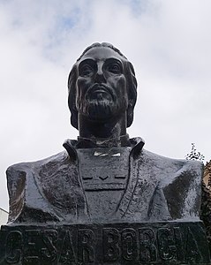 Monumento a César Borgia, en Viana (Navarra).