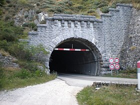 Image illustrative de l’article Tunnel du Roux