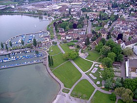 Arbon: Blick auf Hafen, Seeuferpromenade und Altstadt