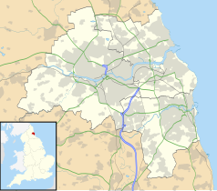 Mapa konturowa Tyne and Wear, u góry nieco na prawo znajduje się punkt z opisem „New York”