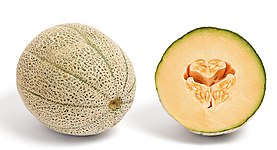 File:Canteloupe and cross section.jpg