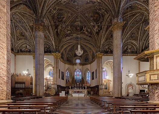 Perugia Cathedral by Diego Delso