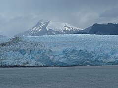 Vue rapprochée du front glaciaire.