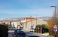 Blick über Trets auf den Gebirgszug Montagne Sainte-Victoire