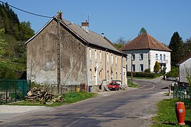 Les bâtiments de l'ancien puits Saint-Charles.