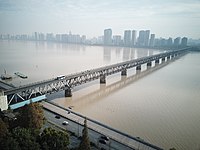钱塘江大桥，钱塘江上第一座建成大桥