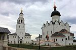 İki beyaz Ortodoks kilisesi