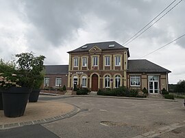 The town hall in Montmain