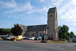 L’église Saint-Mathurin. (Guilberville).