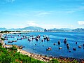 Một bờ biển ở thành phố Nha Trang, Việt Nam