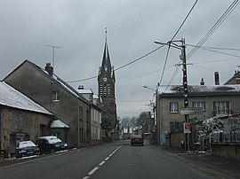 The church and surroundings in Longeau