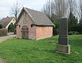 Kapelle von 1692 auf dem Reformierten (Niederländischen) Friedhof, gelegen an der Itzehoer Straße/Holländergang außerhalb des Stadtgrabens