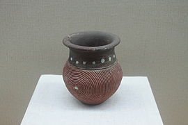 七里镇窑鼓钉纹罐，宋，1986年赣州七里镇窑出土