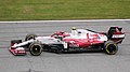 Un'Alfa Romeo Racing C41, con il rosso Alfa unito al bianco della svizzera Sauber (2021)