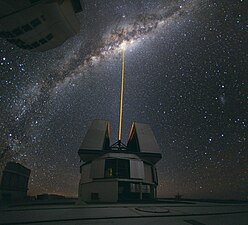 甚大望遠鏡的雷射導引星光束