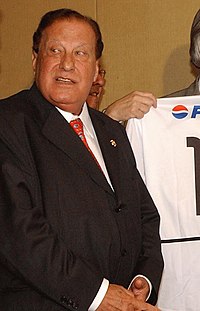 Алберту Дуалиб в 2003 году
