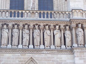 Erregeen Galeria, Notre Dameko elizaren xehetasuna