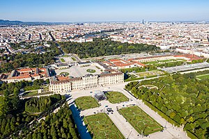 Schönbrunn.