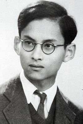 Phumipon Adul'jadet-kunigahan portret (1945)