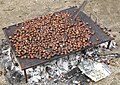 スペインのガルシア地方で作られたcastañas asadas