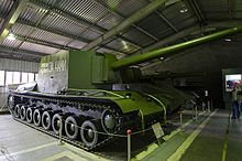 Опитна самоходна артилерийска установка СУ-100-Y, създадена на основата на Т-100 в музея на бронетанковата техника в Кубинка