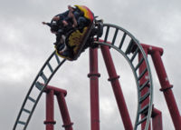 Immelmann-Turn bei Dragon’s Fury in Chessington World of Adventures