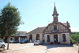 The town hall in Lavault-Sainte-Anne