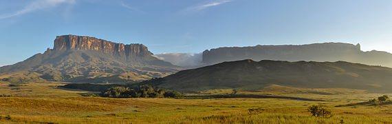 View of the tepui, Kukenan and Roraima, in the Gran Sabana.