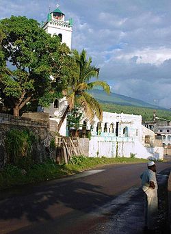 Moroni Mosque Photo by Sascha Grabow.jpg