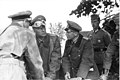 Krüger met naast hem generaal Georg-Hans Reinhardt (met bril) in Rusland (juni 1941)