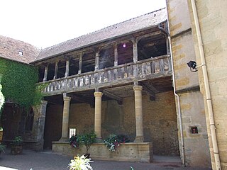 Charolles, ancien couvent des Clarisses.