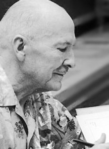 Heinlein signing autographs at Worldcon 1976