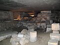 Restes de la cripta de l'antiga abadia, on hi havia el sepulcre del sant