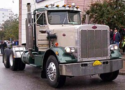 Peterbilt 359