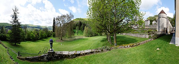 Le parc du château de Barbirey.