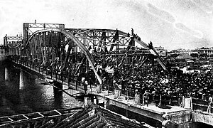 旧海珠桥开通首日