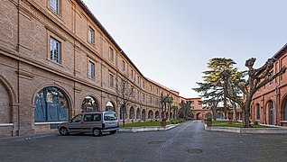 La cour intérieure du collège.