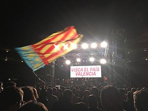 25/04: Aplec valencianista en motiu del 25 d'abril.