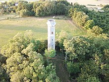 Une prise aérienne de la tour de Cornillé.