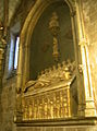 El sepulcre del bisbe Ramon d'Escales, que és a es:Ramon d'Escales i es:Antoni Canet